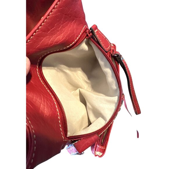 Nine West Red Faux Leather Crossbody Wristlet Chain Strap  Magnetic Snap Closure - Picture 6 of 7